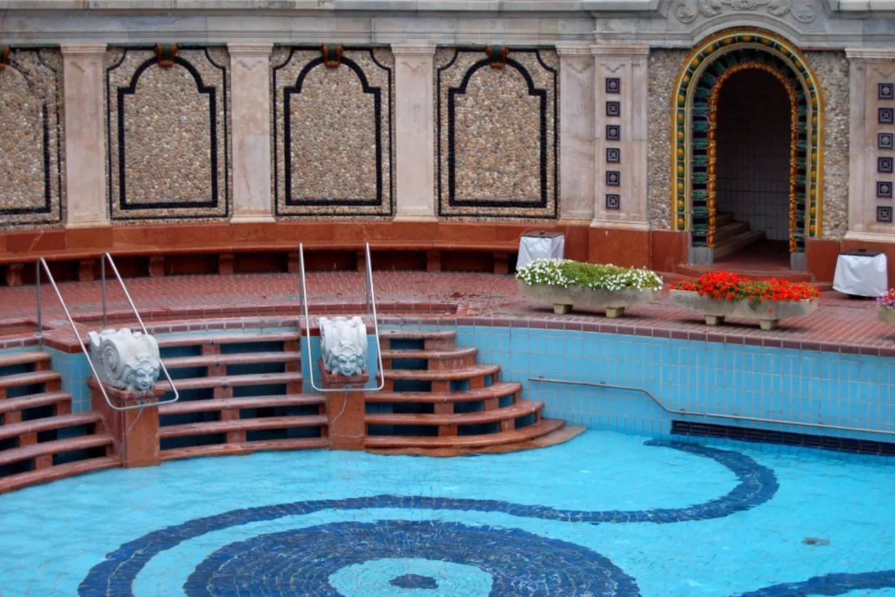 The famous GellArt thermal spa in Budapest without guests